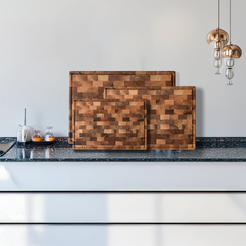 Endgrain Walnut Cutting and Serving Board – Handmade | Special Design for Gastronomy Professionals