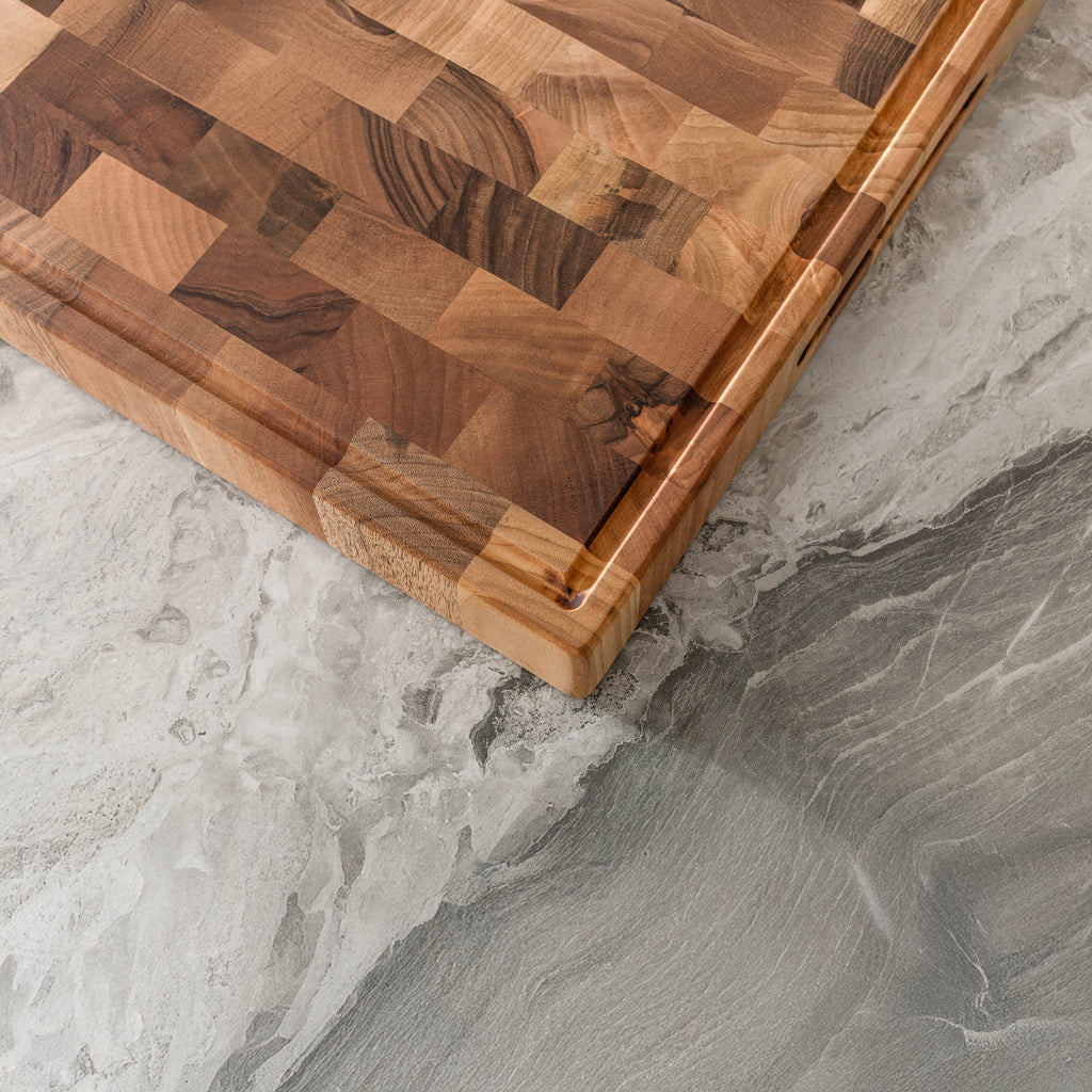 Endgrain Walnut Cutting and Serving Board – Handmade | Special Design for Gastronomy Professionals