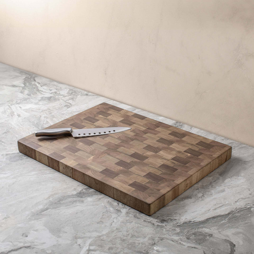 Endgrain Walnut Cutting and Serving Board – Handmade | Special Design for Gastronomy Professionals