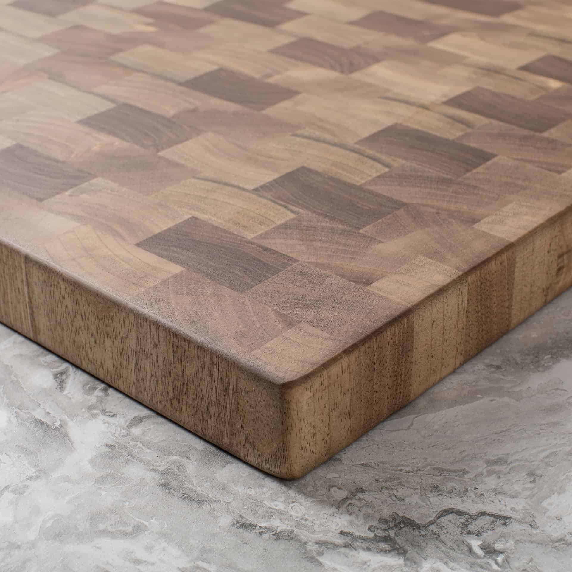 Endgrain Walnut Cutting and Serving Board – Handmade | Special Design for Gastronomy Professionals