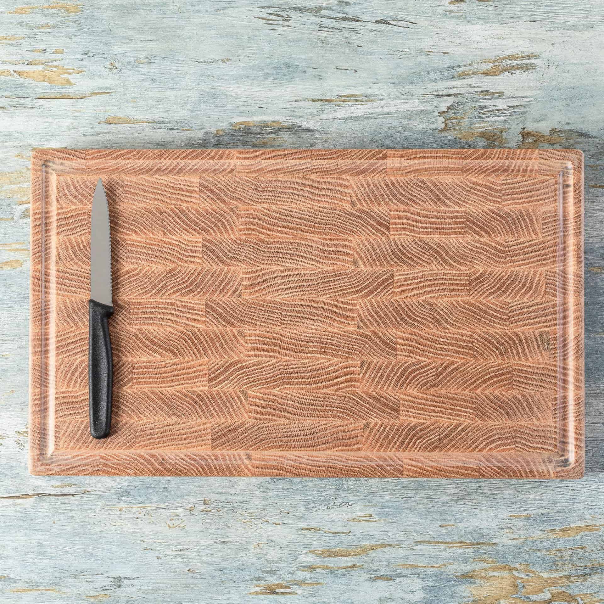 End Grain Oak Cutting and Serving Board – Handmade | Timeless Elegance and Superior Durability 